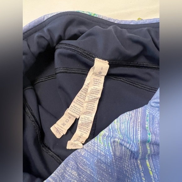 Lululemon Speed Tight IV *Brushed - Picture 10 of 10